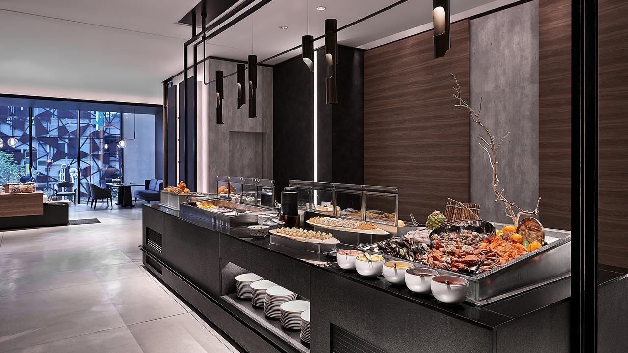Mu Jiaoxi Hotel Exterior foto The buffet at the hotel