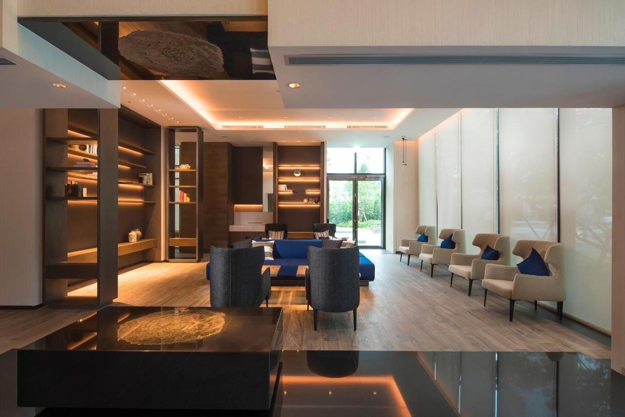 Mu Jiaoxi Hotel Exterior foto The lounge at the airport